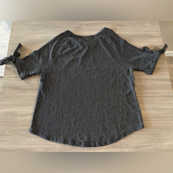 Loft Open Sleeve Blouse - Undertone Stripes - Size Large - Picture 4 of 10